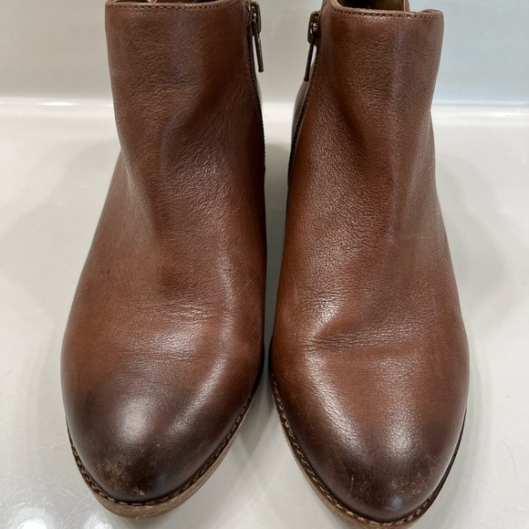 Gianni Bini Booties 6.5 - Picture 3 of 4